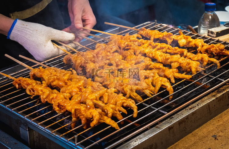 醉人流酥烹饪时代，揭秘最新烤鸡爪的魅力与独特秘笈分享给您