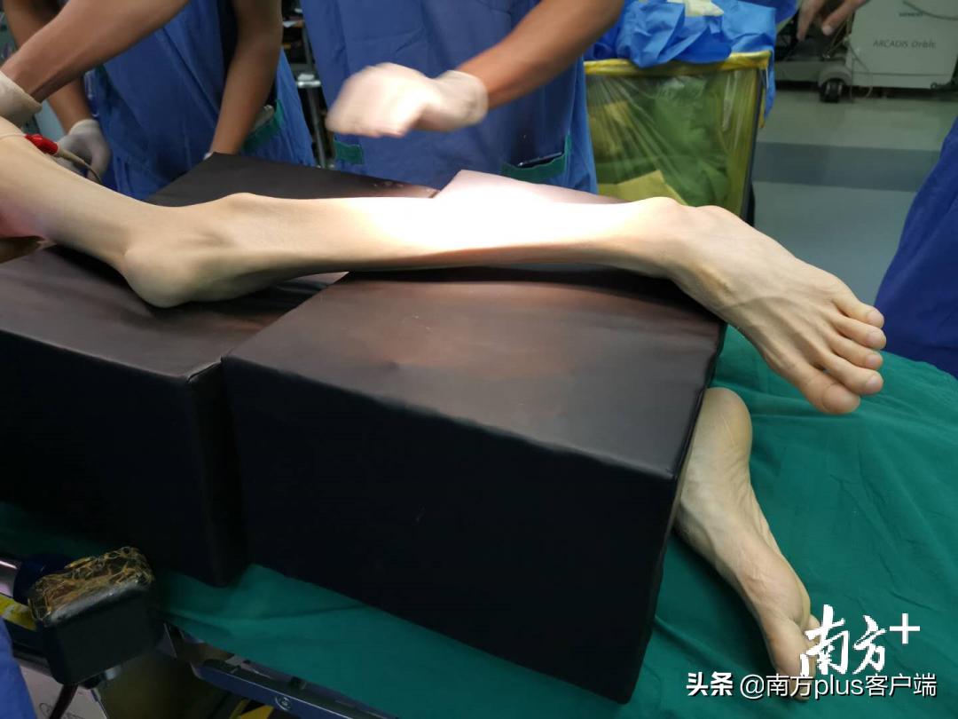 探寻免费星辰影视盛宴，穿越生死门，解锁无限电影世界